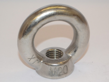 D582: Ringmuttern - M8