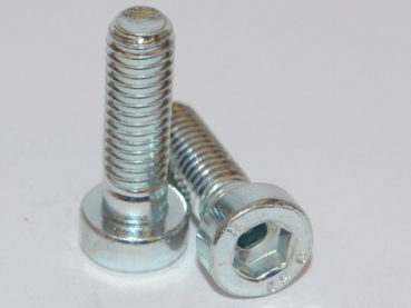 D6912: Zylschrauben m.Innen6kt - M10*45